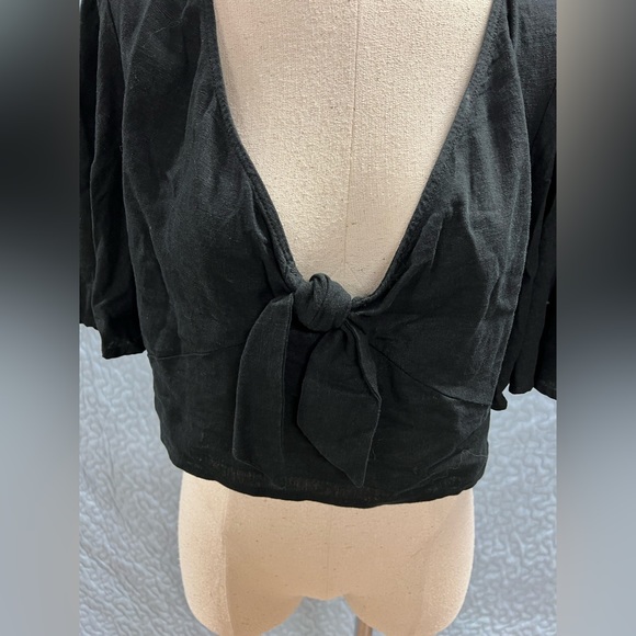 Crop top - Picture 2 of 9